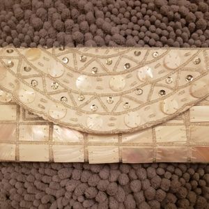 Shell and Bead Clutch